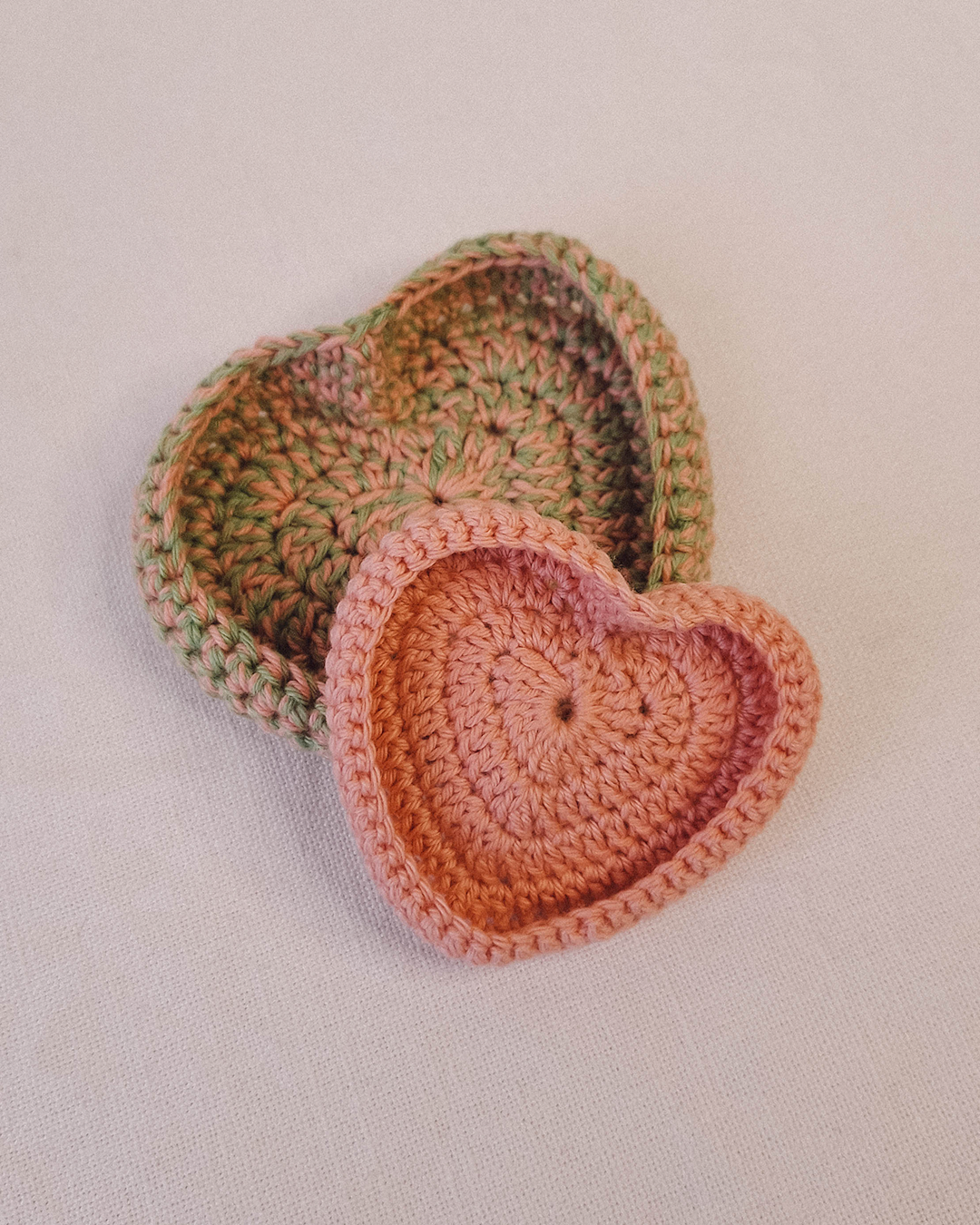 Set Bandejas Crochet Verde + Coral
