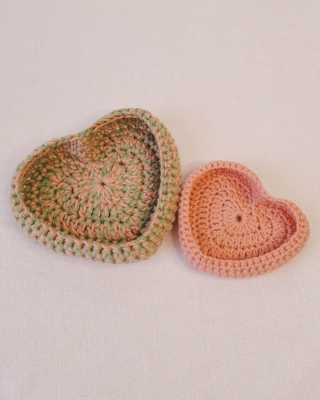 Set Bandejas Crochet Verde + Coral