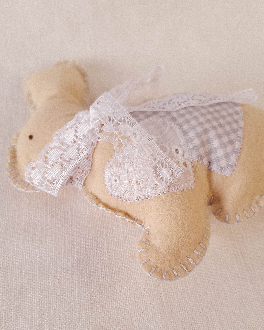 Conejo de Apego Beige