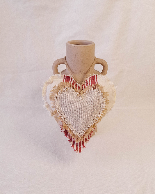 Corazón Decorativo Líneas Rojas