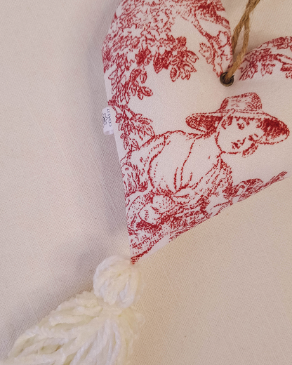 Corazón Decorativo Toile de Jouy Rojo